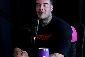 rafinha do cref enjoys wild swing cast moments with brazilian amateurs in public