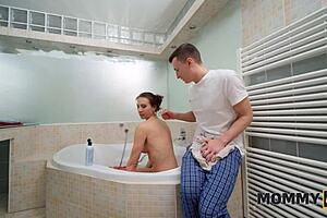 Mommy4k Czech milf sneaks a steamy bathroom fuck with young 18+ dude 😏🚿