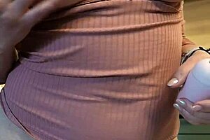 womanizer toy gives me a mind-blowing orgasm 😏