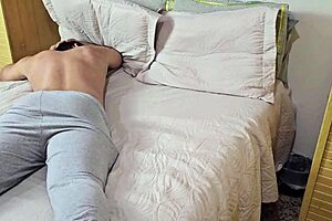 Trocando o futebol por uma gozada gostosa 😏