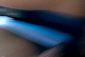 De perrito action in neutral style.