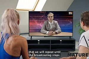 hot mature blonde felt lonely so young neighbor with big cock fucked her after lap dance 😏🍆