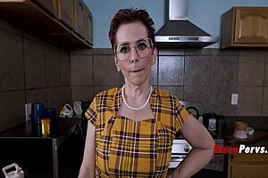 gilf thinks cumshots are like the best home medicine ever, ya know - ruby lynne nanapervs