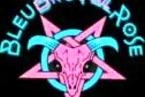 blindfolded pawg milf teases with feathers, licks balls, sucks big cock, milks it, plays with tight asshole, gets pussy eaten, then anal dildo fun 😈🍑