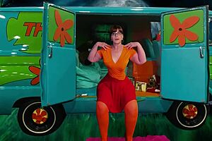 granny velma dinkley gives studious cocksucking in homemade cosplay