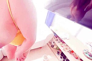 madrastra puta mexicana en usa, quieres jugar a la empleada puta y dejarte manosear por hijastro a cambio de dinero?