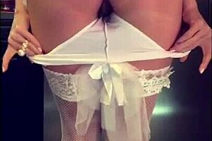 Hey, you ready for some new dirty snaps with blowjobs?