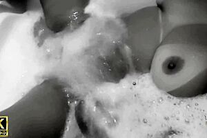 bubble bath trailer with milf teacher fingering big ass and pussy solo 🛁💦