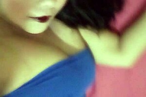 Scorpiotinna Displays Her Sexy Stockings and Beautiful Feet in Mature Style