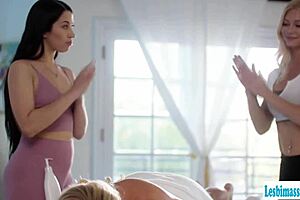 Booty blonde gets licked by wife and masseuse subtly