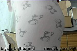 Milf's Oiled Big Ass And Cameltoe In Pajamas With Dildo