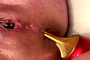 Hey, check out this anal masturbate with gold high heels, fingering asshole, juicy pussy, and riding on heels.