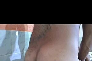 2 D�lares Ou Um Presente Misterioso Escolhi O Presente Adivinha Foi S� No Cuzinho E No Aro Com Direito A Duas Gozadas De Uma V�z