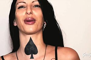 i'm analeya, this dark brunette slut with small waist who craves hard anal fucking from french amateurs