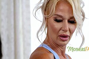 Family glute salute, why is this milf mommy riding that huge cock in anal pov like a biker cowgirl?