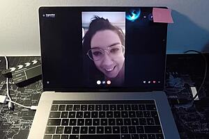 i'm this spanish milf porn actress leyva hot ctdx fucking a fan on webcam with my big ass and shaved pussy