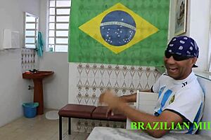 No Intervalo Do Jogo Fui Na Cozinha Foder A Coroa Rabuda Brasileira Video Completo No Red Sheer