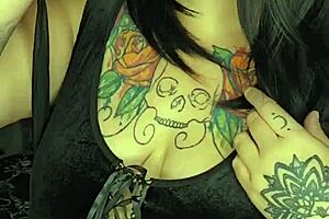 Lipstick Marks And Sloppy Deepthroat Action With Milf Ass Close Up And Curvy Belly Views!