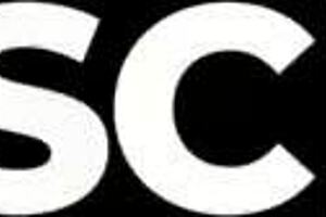 This mature Colombian woman Monique Fuentes sneaks in a quickie with her brother-in-law's big cock while alone at home