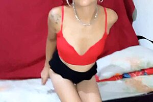 Oh my god, cunhada's drooling like a total bitch while sucking my hard cock!