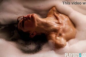 Petite Milf Babe From The Ukraine Diana Lark Soapy In A Bath Tub!