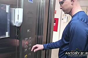 Fodendo Uma Linda Secretária Milf Teste Perfeito Testando O Pau Com A Atendente E Secretaria Da Clínica Vídeo Completo No Sheer E X-Red!