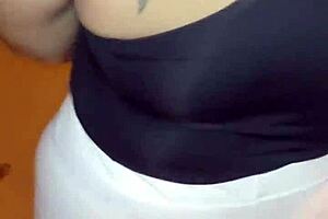 Venezuelan Mature Woman Walks the Street Showing Off Her Big Curvy Ass