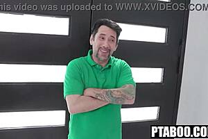 madison morgan with no panties shocks me demanding creampie during lunch-break sex