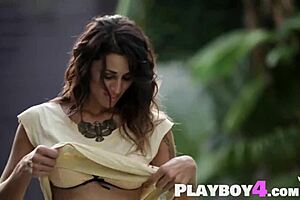 Big tits latina milf model enjoyed nice posing after hot outdoor striptease in the sun.