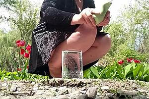 Mother in Law's Huge Ass Squirts Outdoors with Intense Emotion