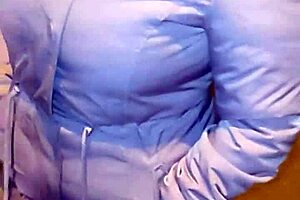 Hey, this Venezuelan mature flashes her big ass in leggings on the street 😈 she gets fucked hard outdoors with creampie and dirty talk!