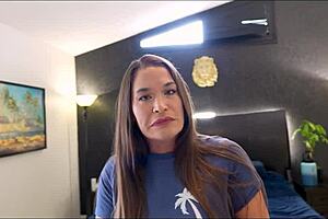 Stepmom and stepson dive into taboo breeding roleplay. Kendra Heart gets curvy big ass creampie in bedroom passion!