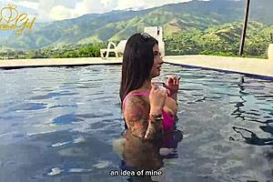 Oh wow, Salome Gil! Latina MILF influencer BOUNCES huge ass on Spanish cock in the pool!