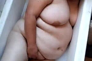 Whoa, couple's wild session with her sucking cock and humping till he cums on milf body 😈 full movie on sub page!