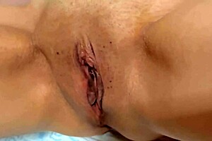 amateur pink pussy after virginity loss