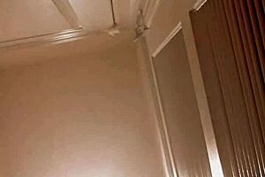 wet mature hot pussy gets fingered by amateur milf in solo session