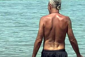 Oh man, that sex on the beach with passionate kisses, blowjob, and cumshot from cute Spanish MILF