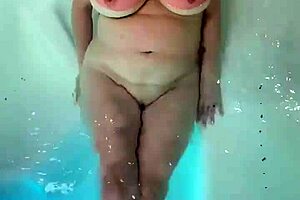 nicebigddd natural huge tits... i mean, look at these wet big natural tits in homemade video!