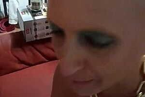 German milf prostitute Sandra demands that intense tabuloser BDSM special hardcore service right now