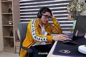 madrastra latina with perfect big ass rides her nerd stepson's big cock for the first time and squirts everywhere 😈🍑💦