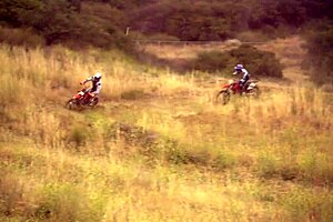 Horny milf hooks that hung fisherman's throbbing rod outdoors 😏