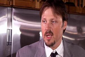 Big Tits Milf Alexis Silver Wears Naughty Santa Outfit for Anal Fucking and Deepthroat