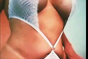 hey that safada loira da vivi guedez oficial used clothes from empirextore sex shop with putariasdocasal20 lots of sensual outfits and panties in the show.