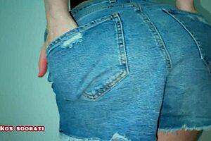 i love watching this sexy arab milf get fucked hard until that huge cumshot explodes