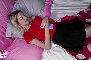 Hey, watch stepdaughter Maria Anjel take her stepdad's cock deep in that tight teen pussy 😏 – petite blonde riding in missionary!