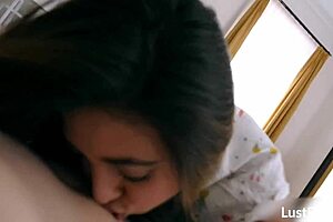 Why not creampie this tiny 18+ Latina hotwife Frida Sante?