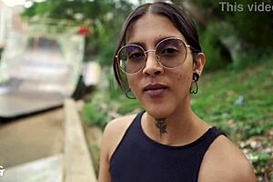 finding a girl at public park for interview