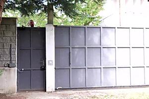 Gorgeous Blowjob from Juicy Milf in Beautiful Garden!