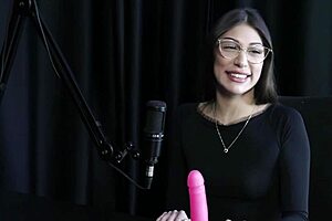 Watch the naughty interview full of filth with Melina Khalifa in Porn Cast Brazil - part 5 on Sheer Red