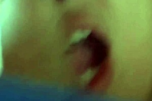 beautiful stepmom shaves hairy pussy before flashing big ass at beach